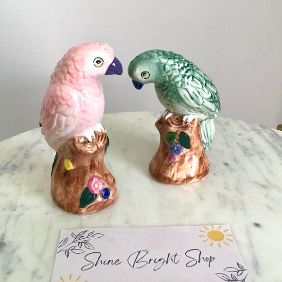 Anthropologie Handpainted Glazed Stoneware Salt and Pepper Shakers Birds NIB NWT - Picture 3 of 12